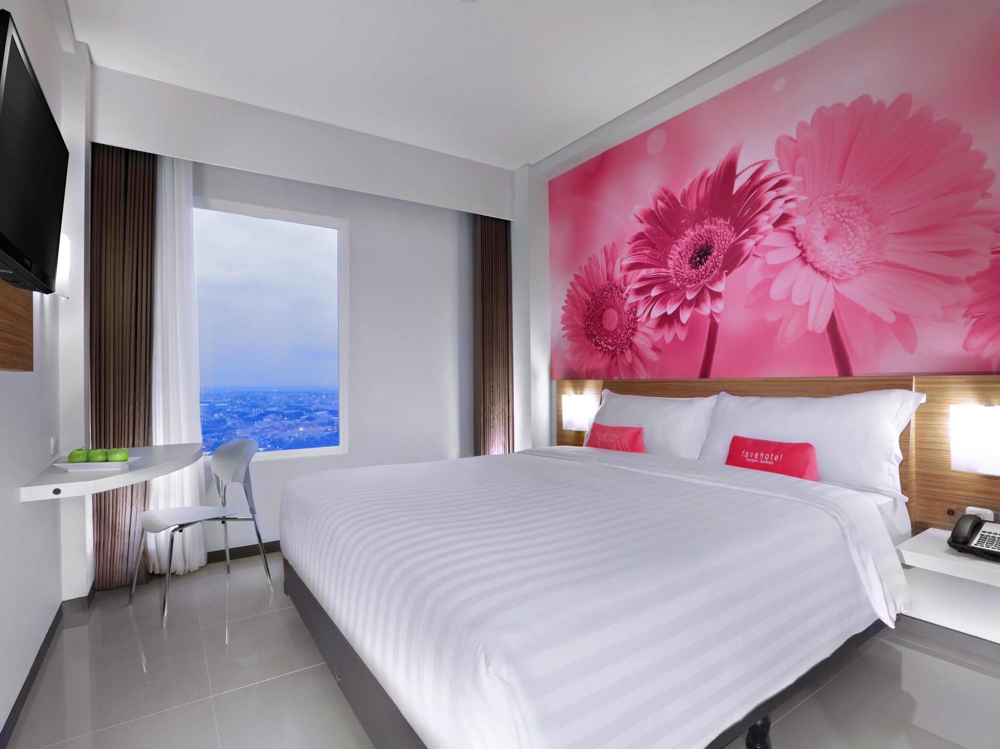 เฟฟโฮเต็ล รุงกุต สุราบายา Hotel ภายนอก รูปภาพ